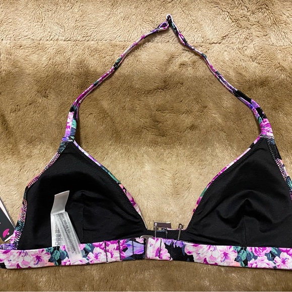 Victoria Secrets Bikini Top - Picture 3 of 3